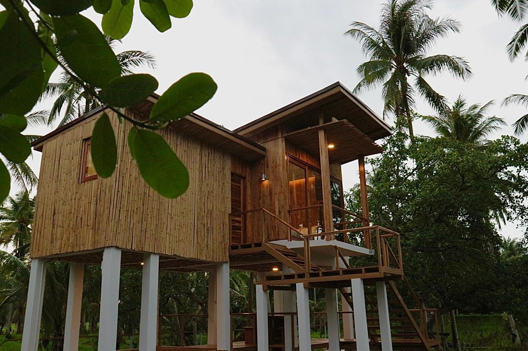 บ้านพราวพร้าว Baan Proud Proud Villa *