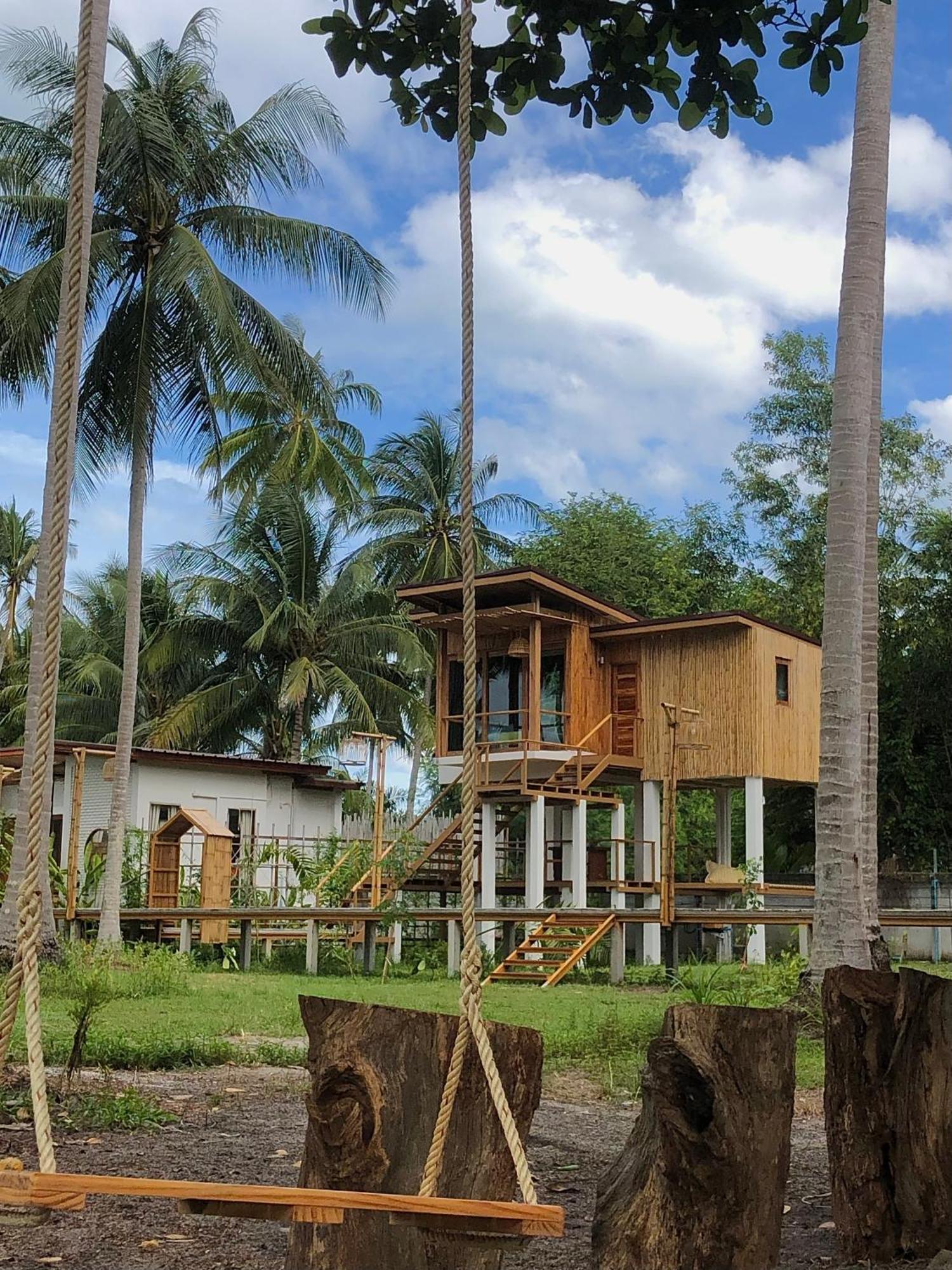 บ้านพราวพร้าว Baan Proud Proud Villa